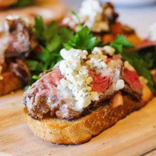Tommy V's Filet Mignon Bruschetta